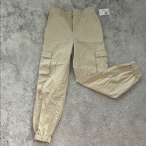 Forever 21 Beige Cargo Pants